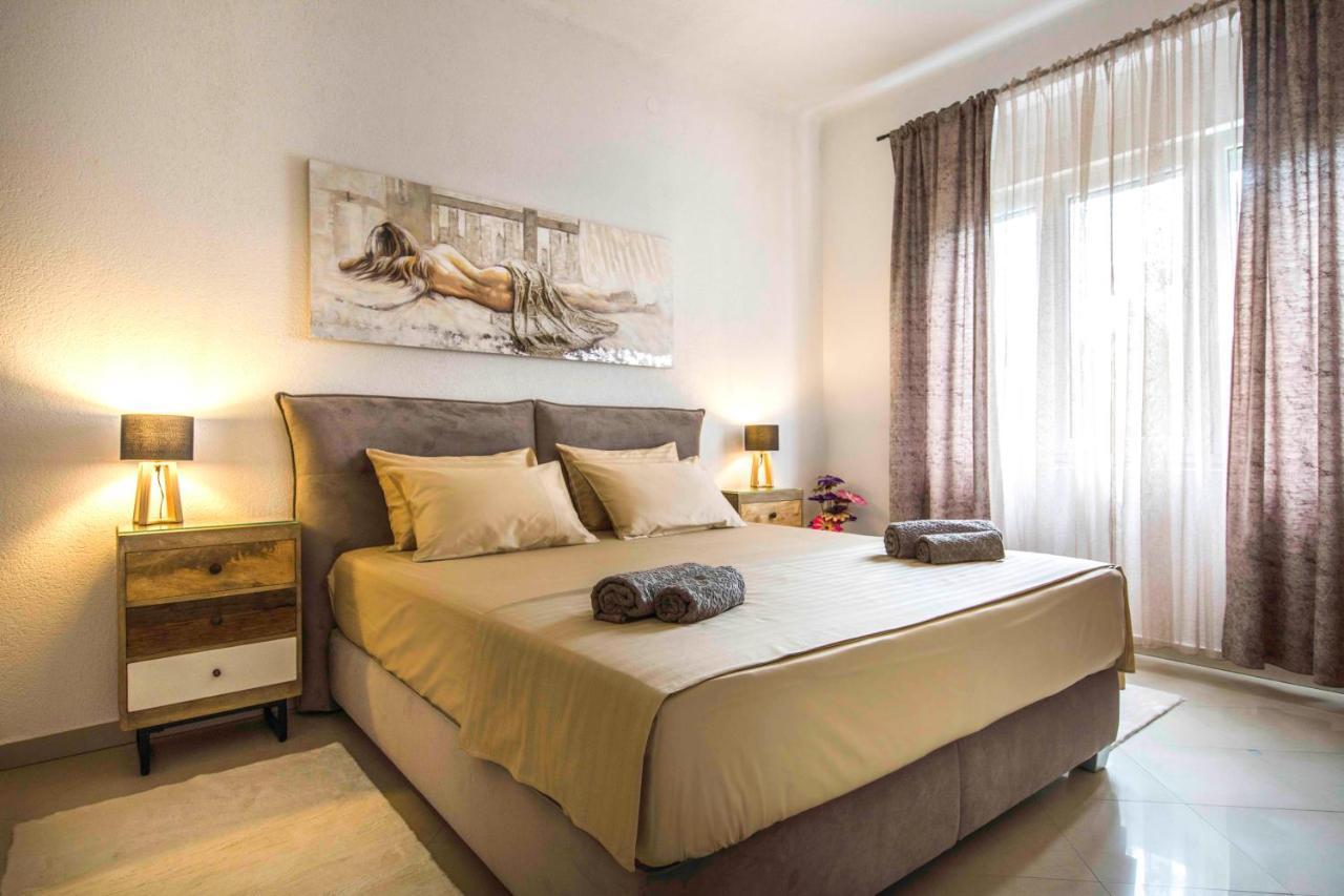 Apartment Alice Central Luxe Split Eksteriør billede