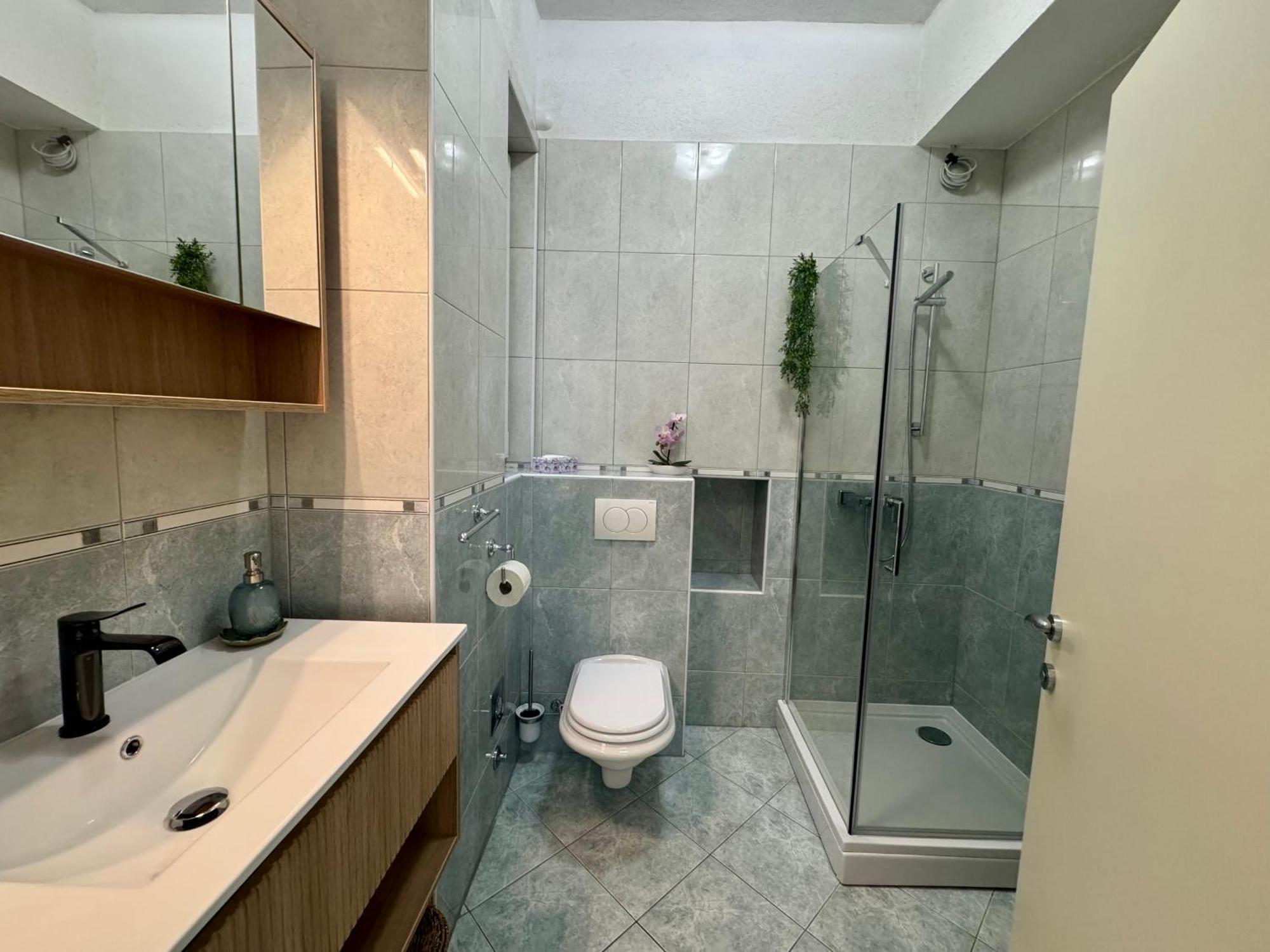Apartment Alice Central Luxe Split Eksteriør billede